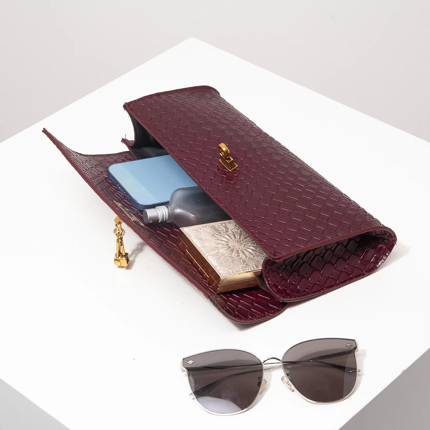 Sc7f801e925744ea48d7e0b032e8ec6a8z